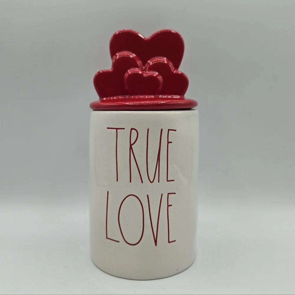 Rae Dunn True Love Hearts Topper Ceramic Chocolate Strawberry Scented Candle